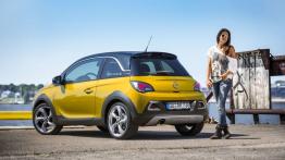 Opel Adam Rocks (2014) - widok z tyłu