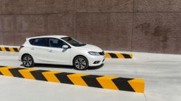 Nissan Pulsar 1.5 dCi (2014) - prawy bok