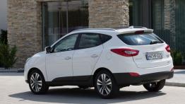 Hyundai ix35 Facelifting (2014) - widok z tyłu