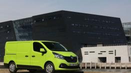 Renault Trafic III (2014) - prawy bok