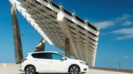 Nissan Pulsar 1.5 dCi (2014) - prawy bok