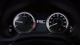 Lexus RC 350 (2014) - zestaw wskaźników