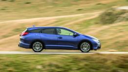 Honda Civic IX Tourer (2014) - prawy bok