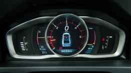 Volvo S60 Facelifting (2014) - zestaw wskaźników