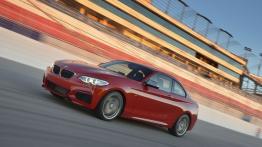 BMW M235i Coupe (2014) - lewy bok