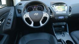 Hyundai ix35 Facelifting (2014) - kokpit