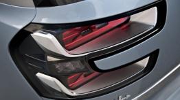 Citroen Grand C4 Picasso II (2014) - lewy tylny reflektor - włączony