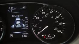 Nissan Rogue 2014 - prędkościomierz