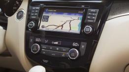 Nissan Rogue 2014 - konsola środkowa