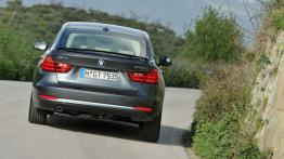 BMW 320d Gran Turismo (2014) - widok z tyłu