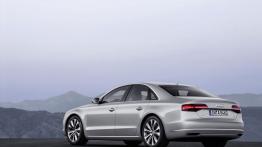 Audi A8 4.0 TFSI quattro Facelifting (2014) - widok z tyłu