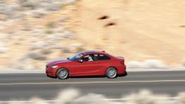 BMW M235i Coupe (2014) - lewy bok