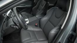 Volvo S60 Facelifting (2014) - fotel kierowcy, widok z przodu