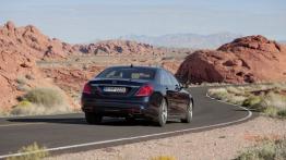 Mercedes klasy S W222 (2014) - widok z tyłu