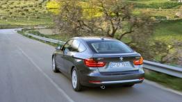 BMW 320d Gran Turismo (2014) - widok z tyłu