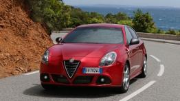 Alfa Romeo Giulietta Quadrifoglio Verde 2014 - widok z przodu