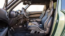 Mini Paceman Adventure Concept (2014) - widok ogólny wnętrza z przodu