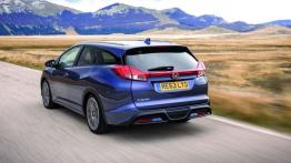 Honda Civic IX Tourer (2014) - widok z tyłu