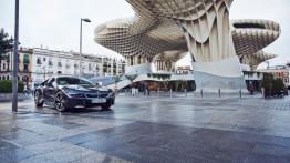 BMW i8 (2014) - widok z przodu