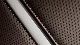 Audi A8 4.0 TFSI quattro Facelifting (2014) - fotel kierowcy, widok z przodu