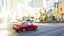 BMW M235i Coupe (2014) - widok z tyłu