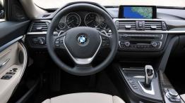 BMW 320d Gran Turismo (2014) - kokpit