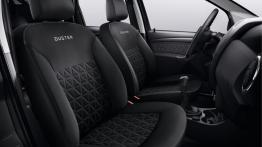 Dacia Duster Facelifting (2014) - widok ogólny wnętrza z przodu
