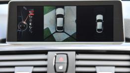 BMW 320d Gran Turismo (2014) - ekran systemu multimedialnego