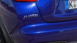 Nissan Juke Facelifting 1.2 DIG-T (2014) - tył - inne ujęcie