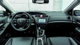 Honda Civic IX Tourer (2014) - pełny panel przedni