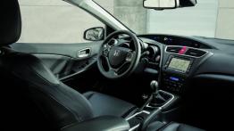 Honda Civic IX Tourer (2014) - kokpit