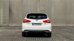 Nissan Pulsar 1.5 dCi (2014) - widok z tyłu
