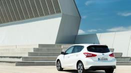 Nissan Pulsar 1.5 dCi (2014) - widok z tyłu