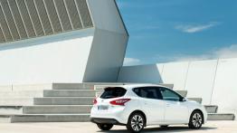 Nissan Pulsar 1.5 dCi (2014) - widok z tyłu