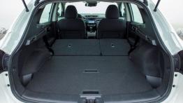 Nissan Qashqai II dCi (2014) - tylna kanapa złożona, widok z bagażnika