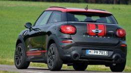 Mini Paceman John Cooper Works (2015) - widok z tyłu