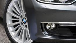 BMW 328i Touring (F31) - zderzak przedni