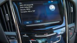 Cadillac ATS Coupe (2015) - ekran systemu multimedialnego