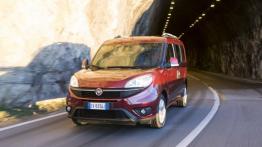 Fiat Doblo III Van Facelifting (2015) - widok z przodu