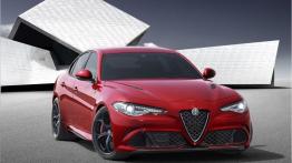 Alfa Romeo Giulia Quadrifoglio (2015) - widok z przodu