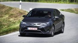 Toyota Avensis III Sedan Facelifting (2015) - widok z przodu