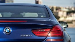 BMW 650i Coupe F13 Facelifting (2015) - prawy tylny reflektor - wyłączony