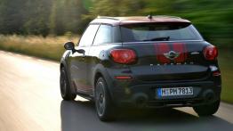 Mini Paceman John Cooper Works (2015) - widok z tyłu