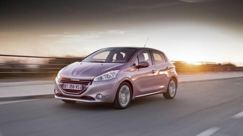 Peugeot 208 I Hatchback 5d 1.2 PureTech 82KM 60kW 2014-2015