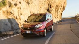 Fiat Doblo III Van Facelifting (2015) - widok z przodu
