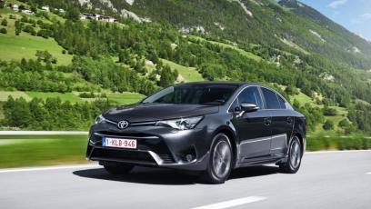 Toyota Avensis III Sedan Facelifting (2015)