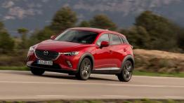 Mazda CX-3 SKYACTIV-G (2015) - lewy bok