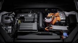 Volkswagen Passat B8 GTE sedan (2015) - silnik