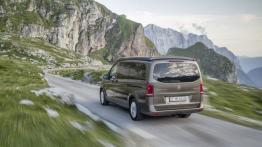Mercedes Marco Polo ACTIVITY 220 CDI (2015) - widok z tyłu