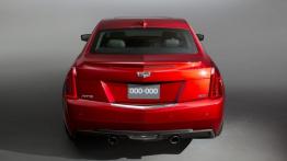 Cadillac ATS Coupe (2015) - tył - reflektory włączone